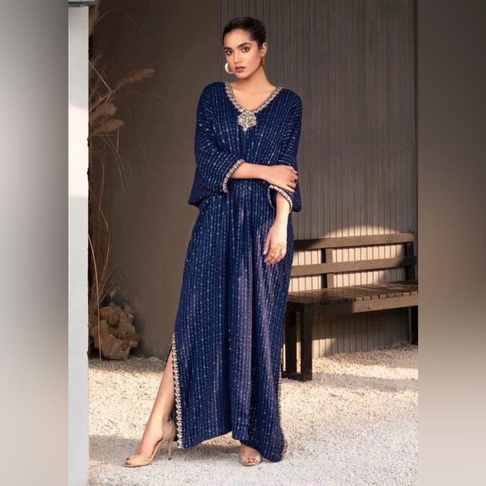 Elegant Navy Blue Kaftan with Gold Accents - Picture 2 of 2